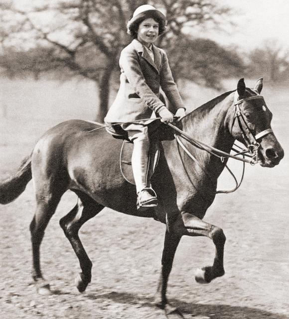 Princess Elizabeth, future Queen Elizabeth II, seen here riding her horse in Windsor Great Park | © Classic Image / Alamy Stock Photo